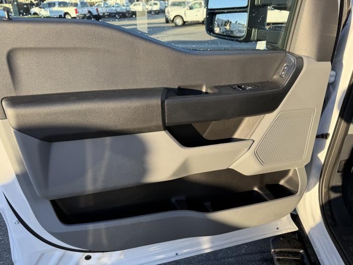 2025 Ford F-550 XL