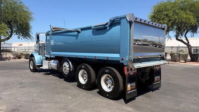 2024 Peterbilt 389 Base