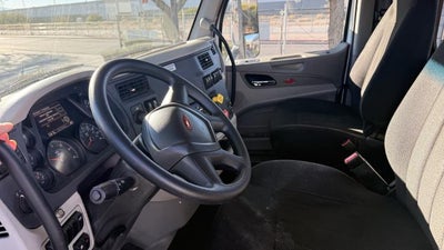 2019 Peterbilt 579 Base