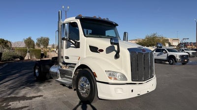 2019 Peterbilt 579 Base