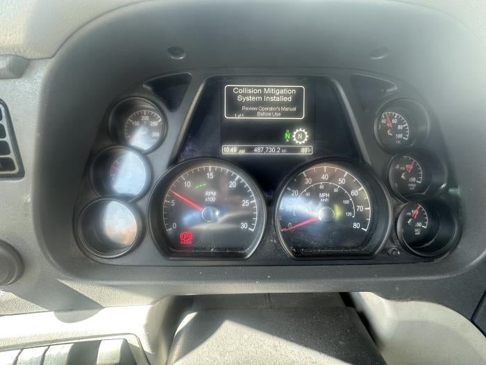 2021 Peterbilt 579 Base