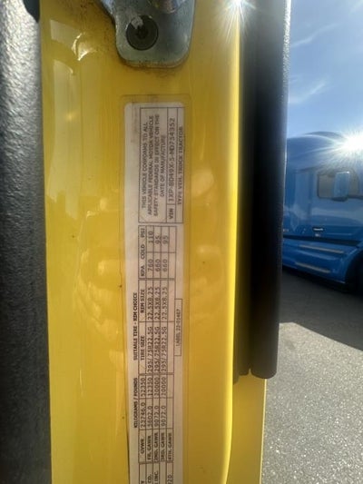 2021 Peterbilt 579 Base