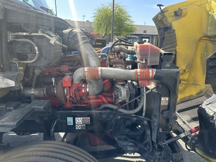 2021 Peterbilt 579 Base