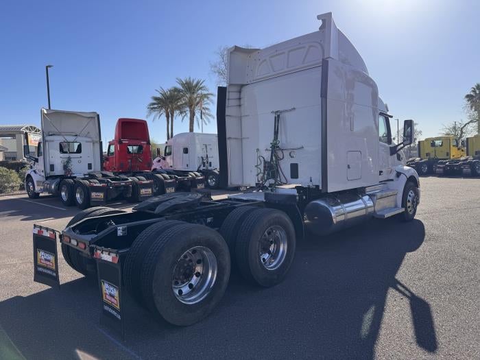 2022 Peterbilt 579 Base