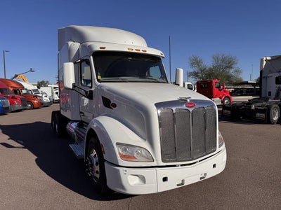 2022 Peterbilt 579 Base