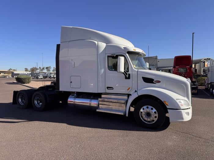 2022 Peterbilt 579 Base