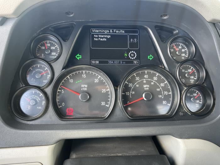 2021 Peterbilt 579 Base