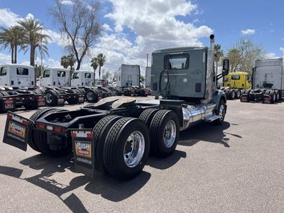 2021 Peterbilt 579 Base
