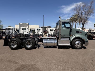 2021 Peterbilt 579 Base
