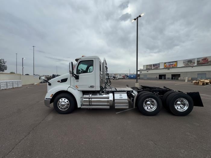2020 Peterbilt 579 Base