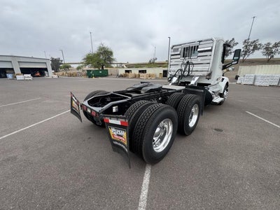 2020 Peterbilt 579 Base