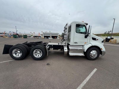 2020 Peterbilt 579 Base