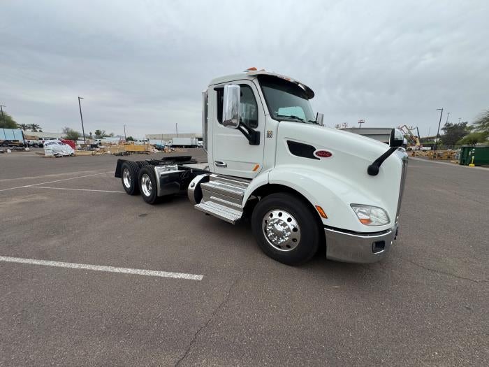 2020 Peterbilt 579 Base