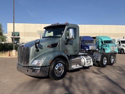 2021 Peterbilt 579 Base