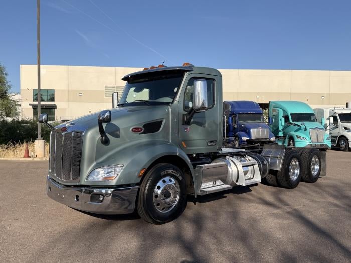 2021 Peterbilt 579 Base