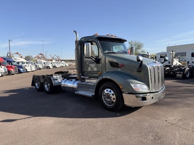 2021 Peterbilt 579 Base