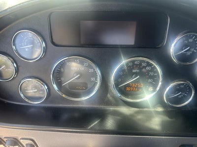 2021 Peterbilt 337 Base